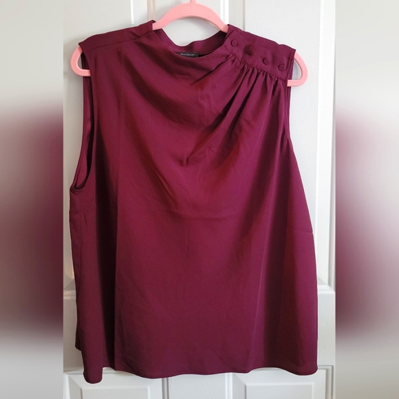 Ann Taylor Maroon High Neck Button Style Sleeveless Blouse - Picture 4 of 4